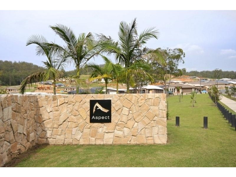 8 Caprice Street, Bonogin QLD 4213