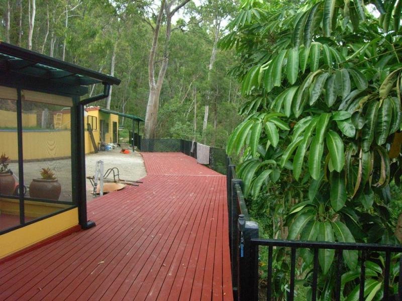 72 Wallaby Drive, Mudgeeraba QLD 4213