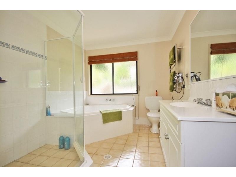 35 Wonga Street, Burleigh Heads QLD 4220