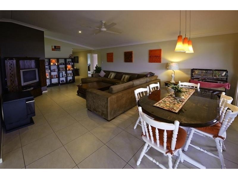 12 McLachlan Avenue, Mudgeeraba QLD 4213