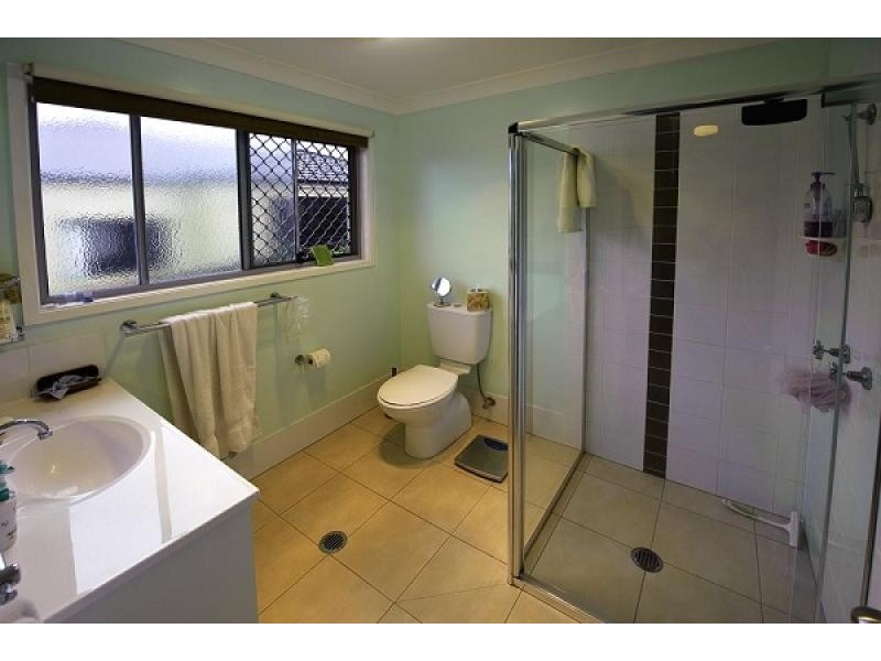 12 McLachlan Avenue, Mudgeeraba QLD 4213