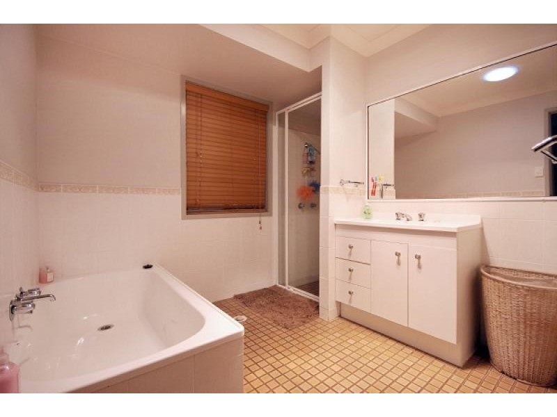 67 Cobai Drive, Mudgeeraba QLD 4213