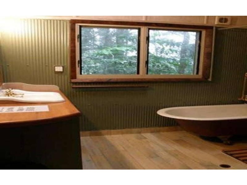 25 GWONGORELLA PARADE, Springbrook QLD 4213