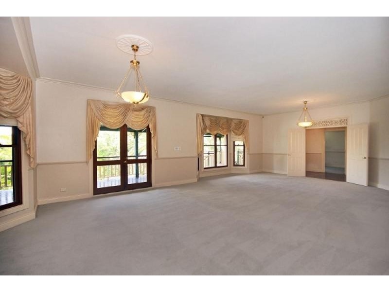 4 Alkira Way, Worongary QLD 4213