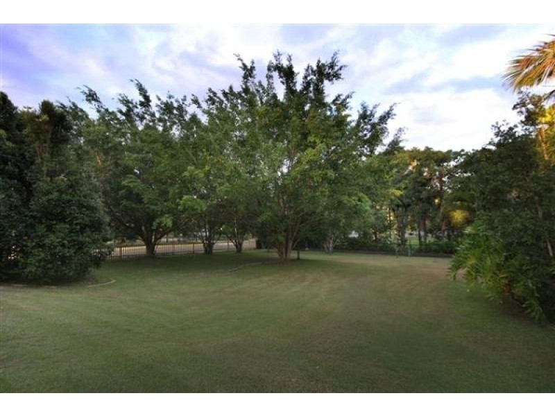 4 Alkira Way, Worongary QLD 4213