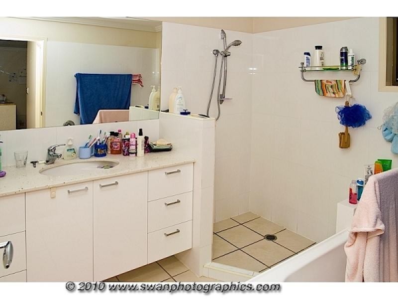 64 Worongary Road, Worongary QLD 4213