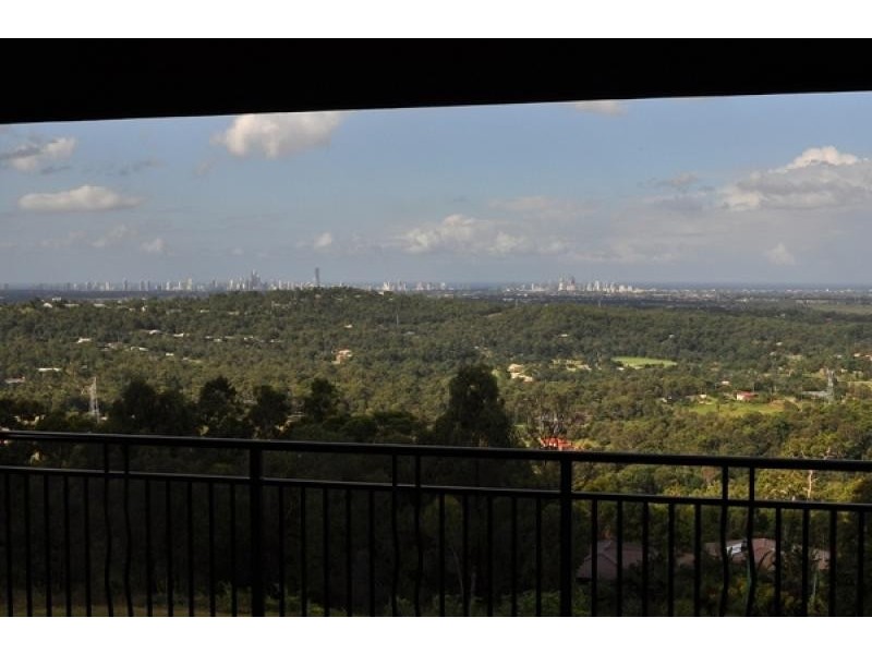 48 Glenrowan Drive, Tallai QLD 4213