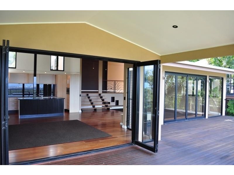 48 Glenrowan Drive, Tallai QLD 4213