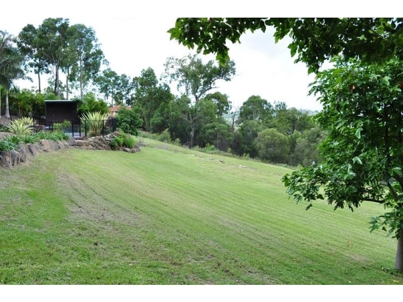 48 Glenrowan Drive, Tallai QLD 4213
