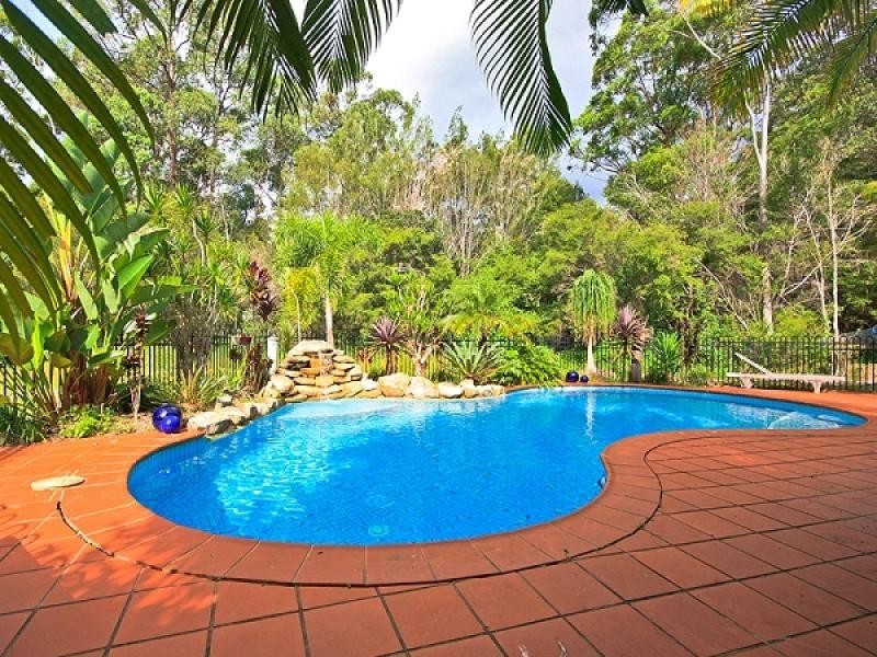 18 Canopy Drive, Bonogin QLD 4213