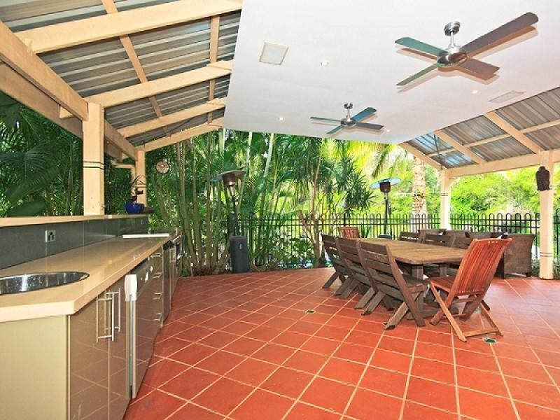 18 Canopy Drive, Bonogin QLD 4213