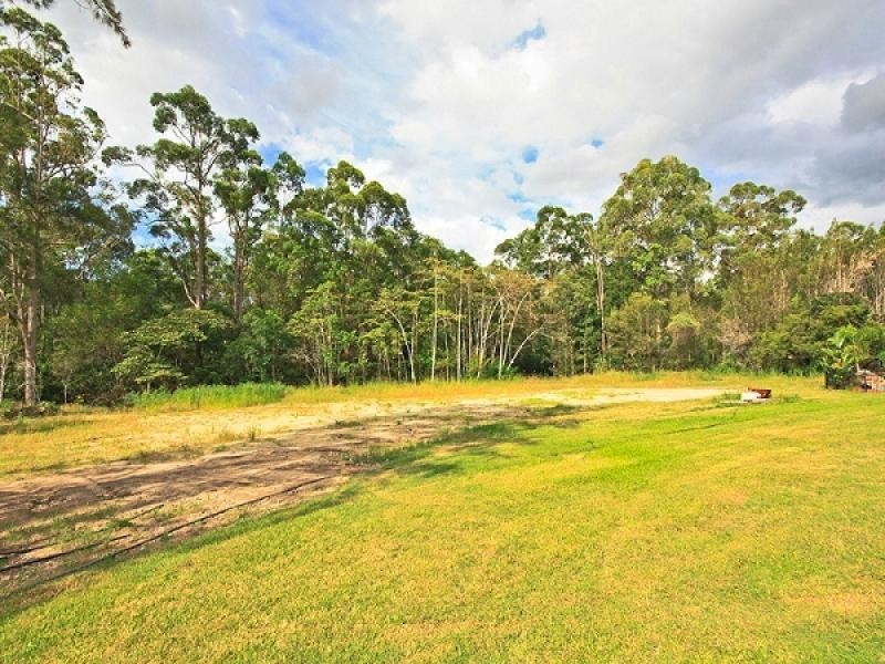 18 Canopy Drive, Bonogin QLD 4213