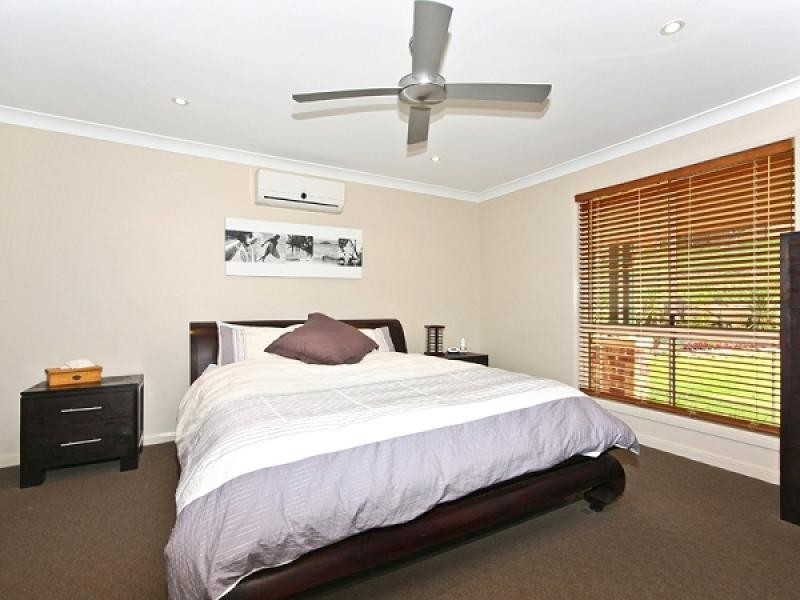 18 Canopy Drive, Bonogin QLD 4213