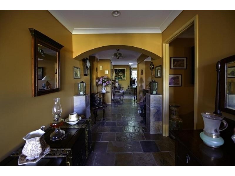 23 Wiltshire Drive, Mudgeeraba QLD 4213