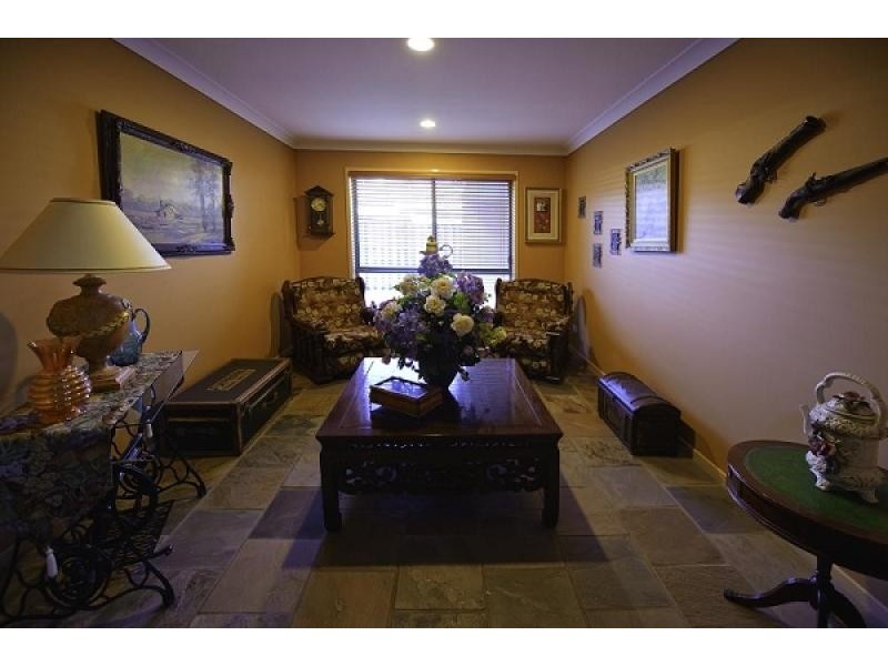 23 Wiltshire Drive, Mudgeeraba QLD 4213