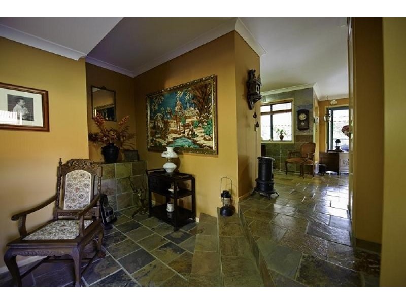 23 Wiltshire Drive, Mudgeeraba QLD 4213