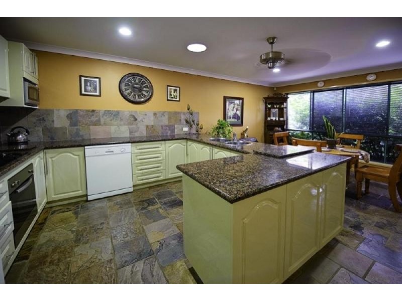 23 Wiltshire Drive, Mudgeeraba QLD 4213