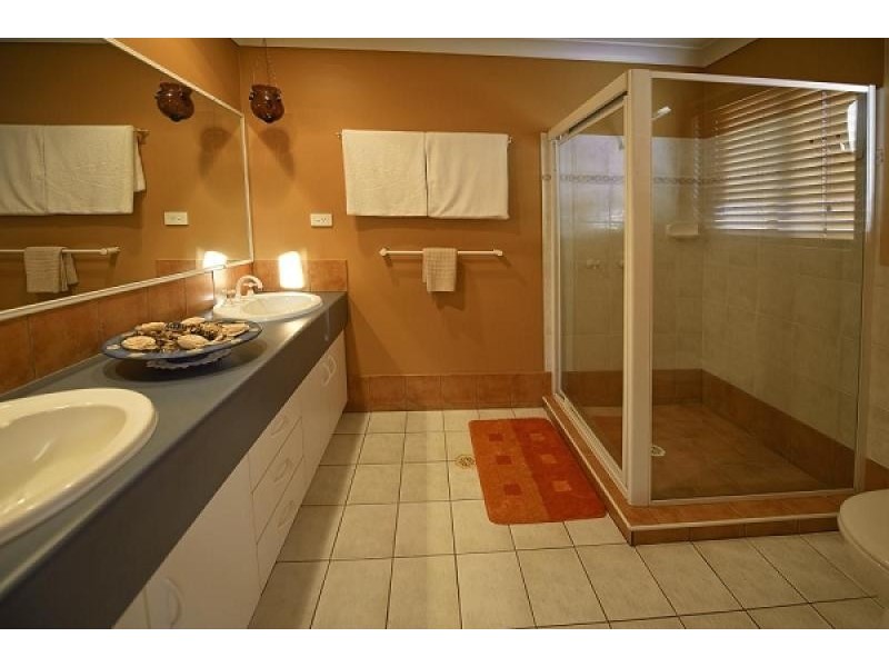 23 Wiltshire Drive, Mudgeeraba QLD 4213