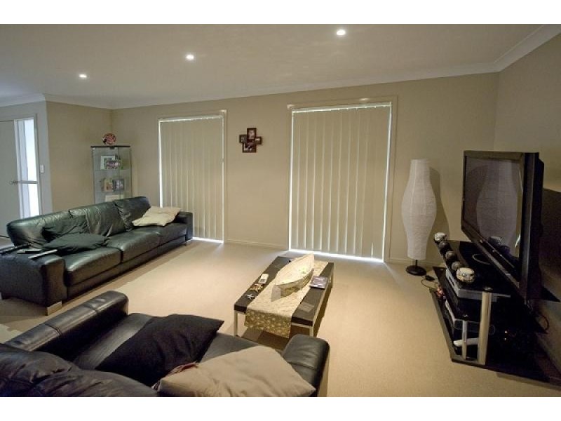 6 Kershan Street, Mudgeeraba QLD 4213