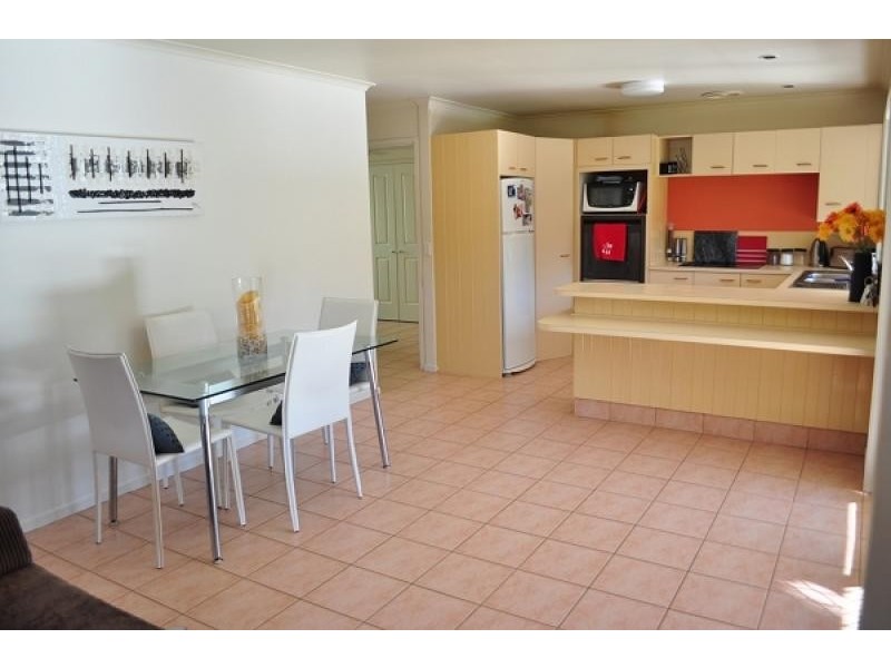 26 Lexington Drive, Worongary QLD 4213