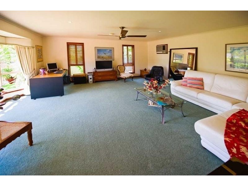 26 Lexington Drive, Worongary QLD 4213