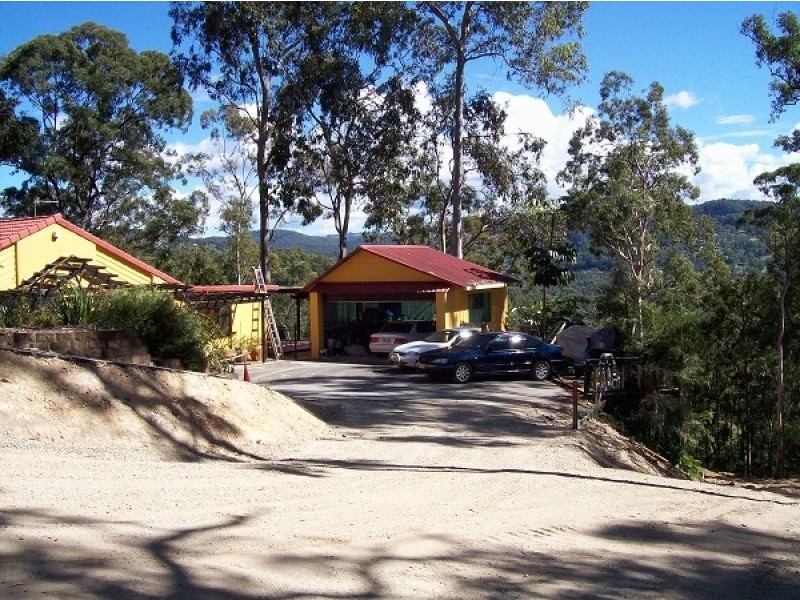 72 Wallaby Drive, Mudgeeraba QLD 4213