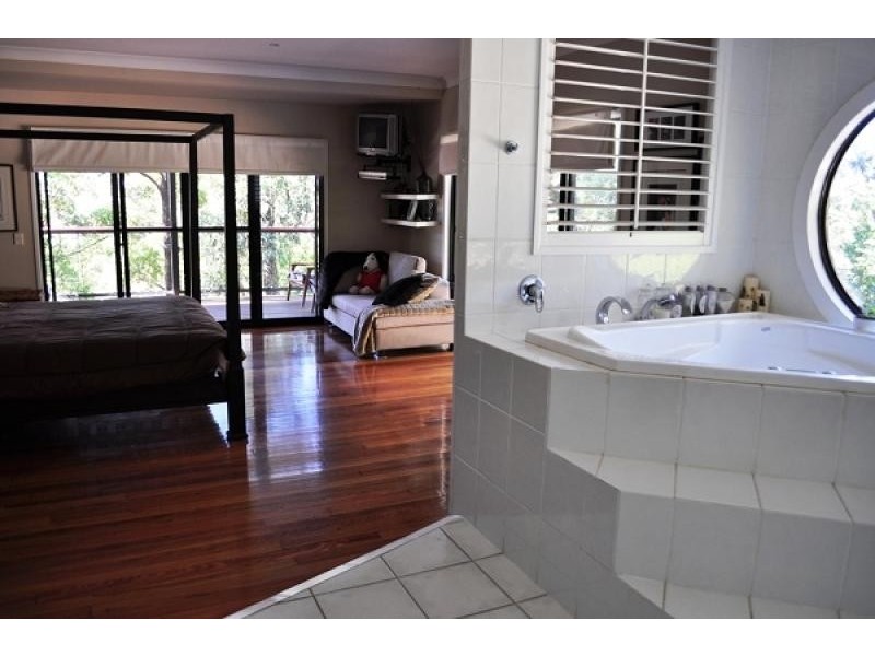 57 Bromfield Drive, Bonogin QLD 4213