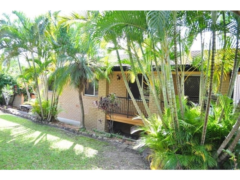 6 Regency Place, Mudgeeraba QLD 4213