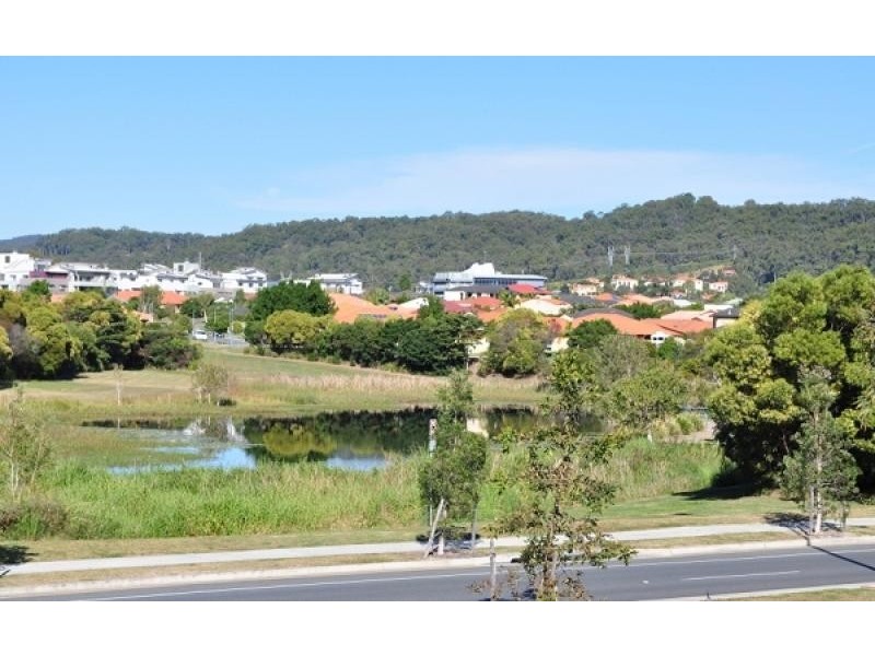 13 Solitaire Place, Robina QLD 4226