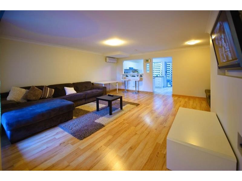 Unit 24/10 Cobai Drive, Mudgeeraba QLD 4213