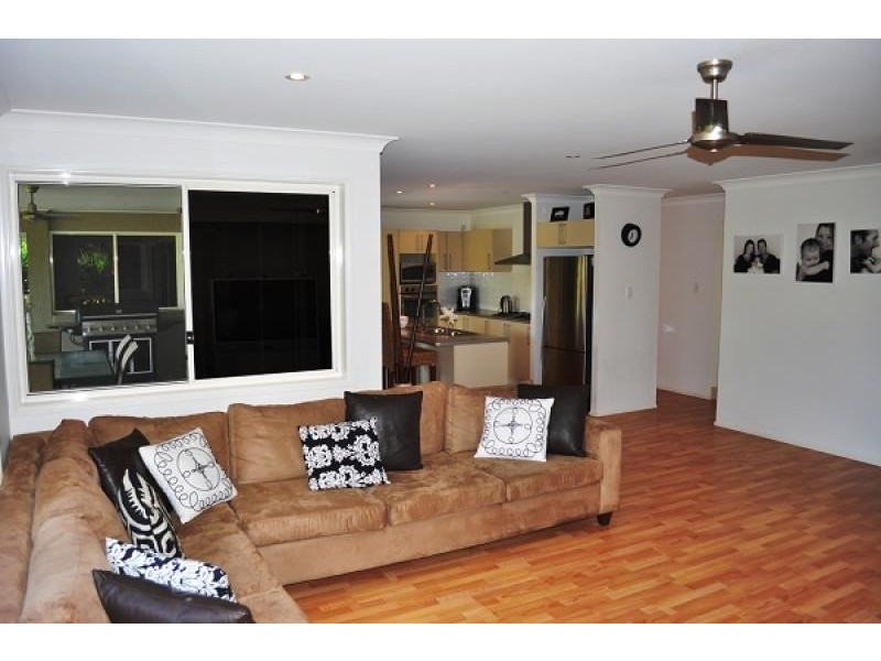 21 Otiose Court, Tallai QLD 4213