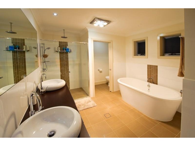 87 Bonogin Road, Mudgeeraba QLD 4213