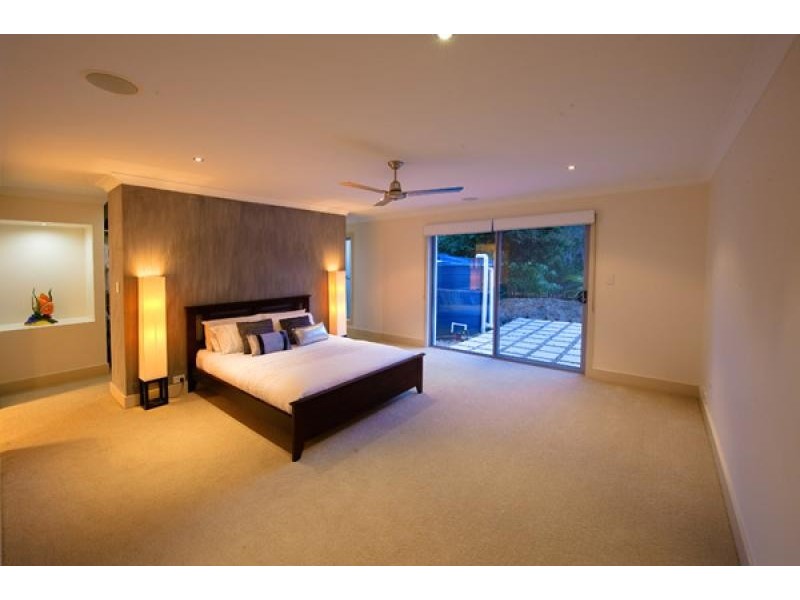 87 Bonogin Road, Mudgeeraba QLD 4213