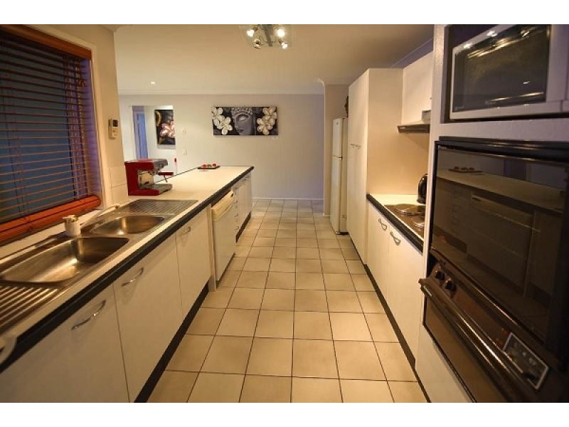 105 Cobai Drive, Mudgeeraba QLD 4213