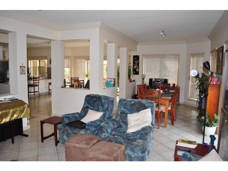 1 Glastonbury Drive, Mudgeeraba QLD 4213