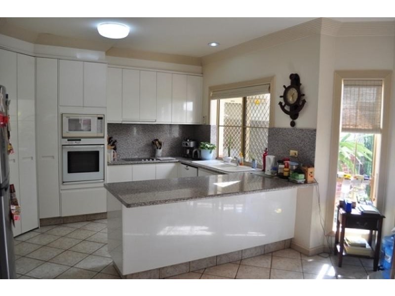 1 Glastonbury Drive, Mudgeeraba QLD 4213