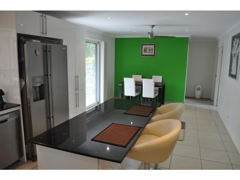 34 Petherbridge Avenue, Merrimac QLD 4226