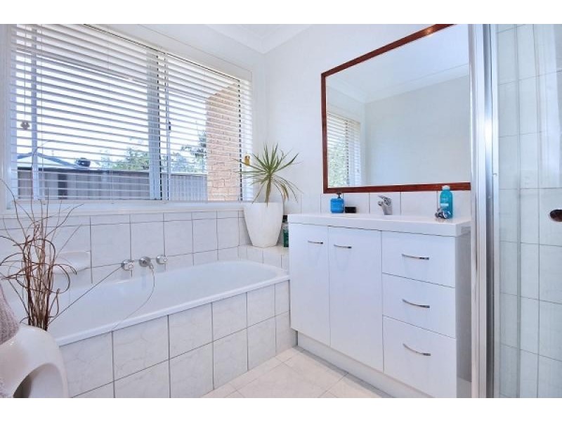 34 Petherbridge Avenue, Merrimac QLD 4226