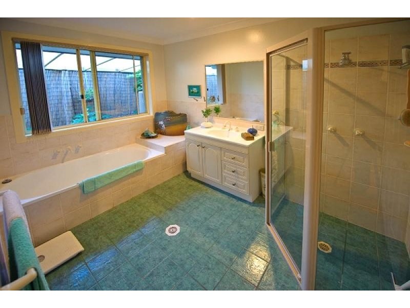 2 Outrigger Drive, Robina QLD 4226