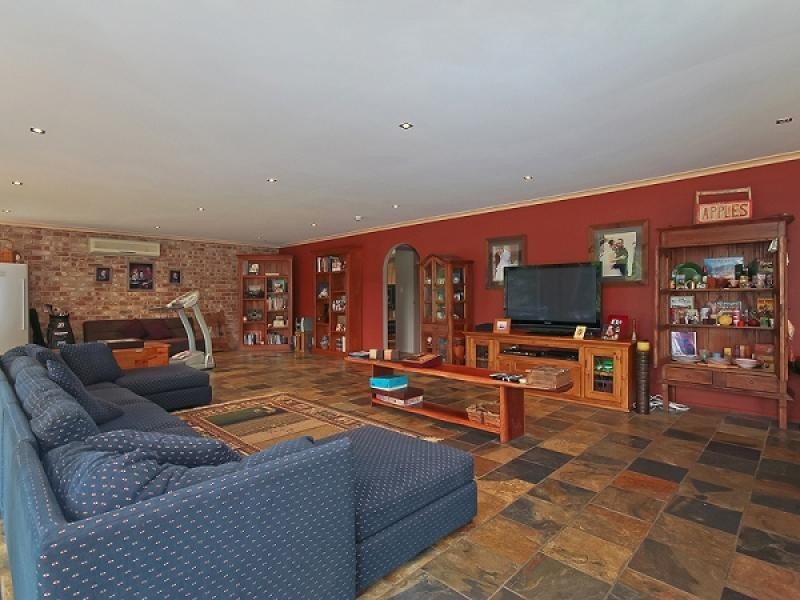 78 Harry Mills Drive, Worongary QLD 4213