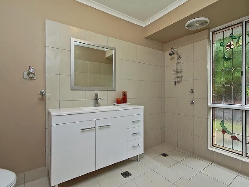 78 Harry Mills Drive, Worongary QLD 4213