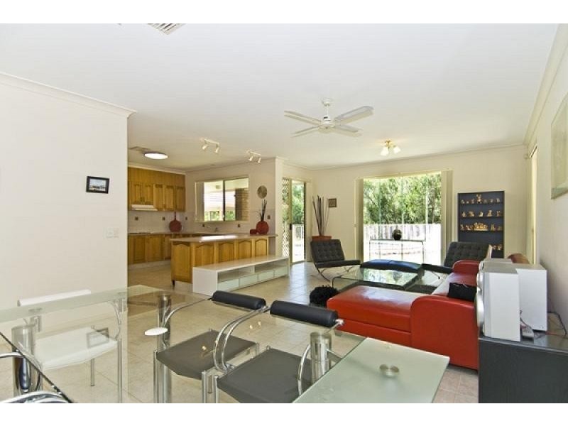 22 Raffles Court, Mudgeeraba QLD 4213
