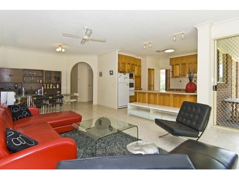 22 Raffles Court, Mudgeeraba QLD 4213