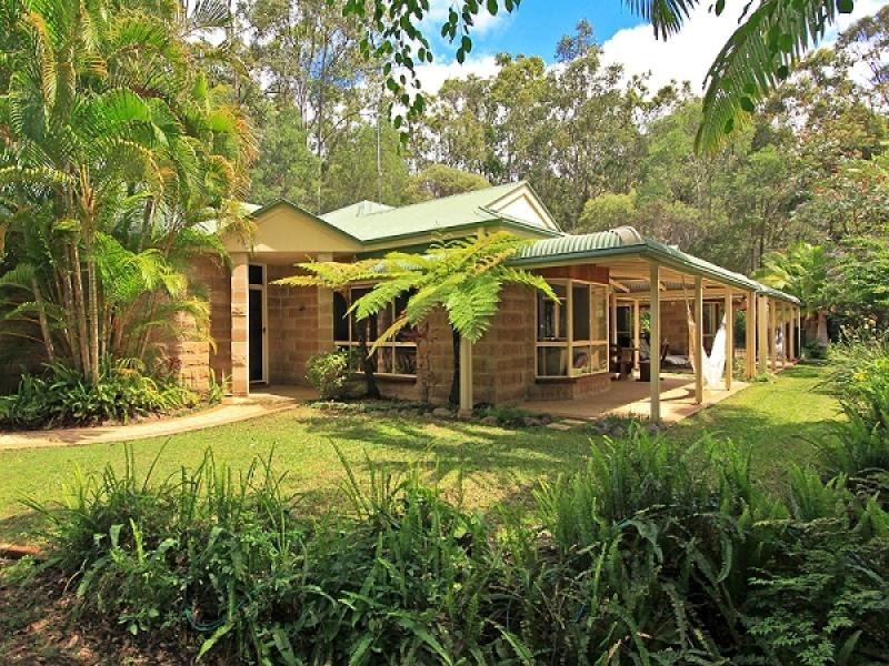 13 Isla Ct, Bonogin QLD 4213