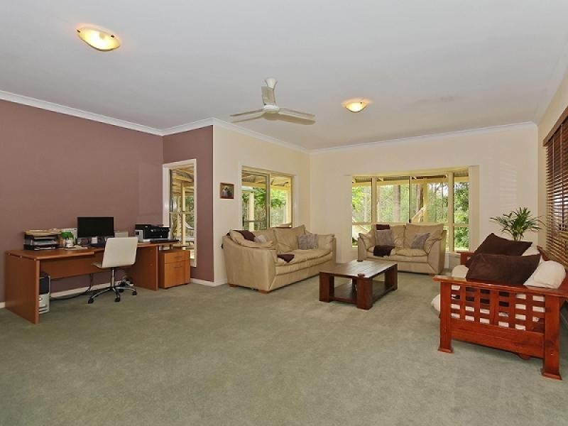 13 Isla Ct, Bonogin QLD 4213
