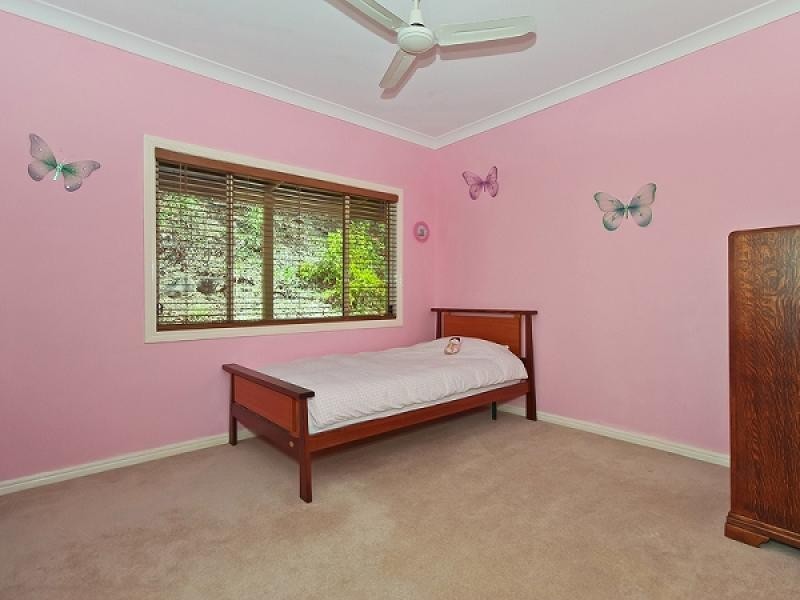 13 Isla Ct, Bonogin QLD 4213