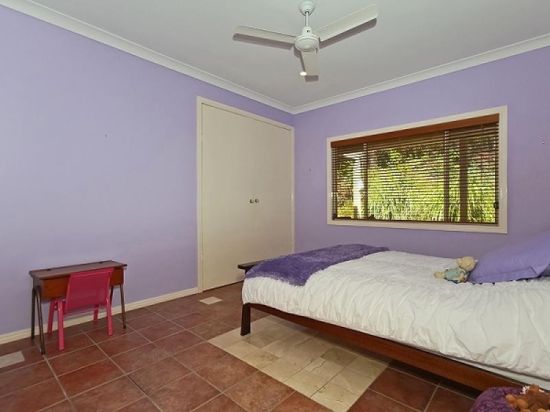 13 Isla Ct, Bonogin QLD 4213