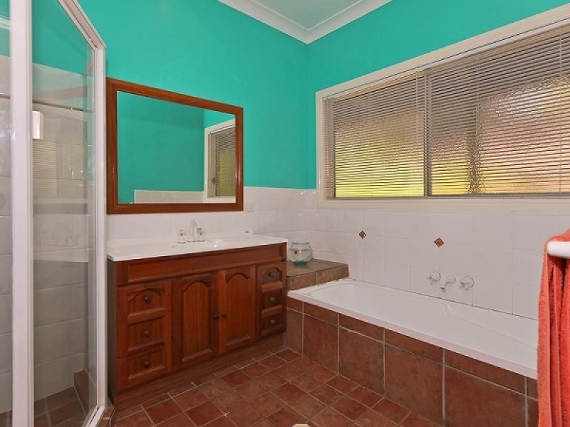 13 Isla Ct, Bonogin QLD 4213