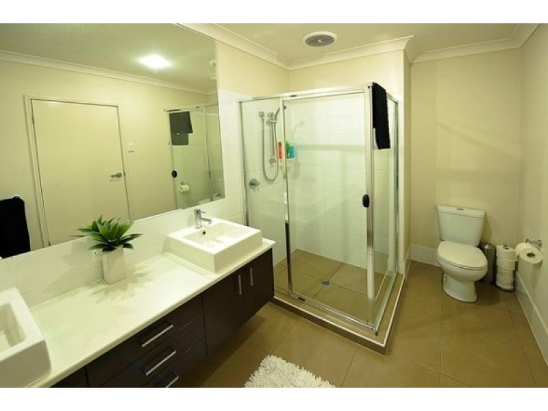 3 Emerson Drive, Bonogin QLD 4213