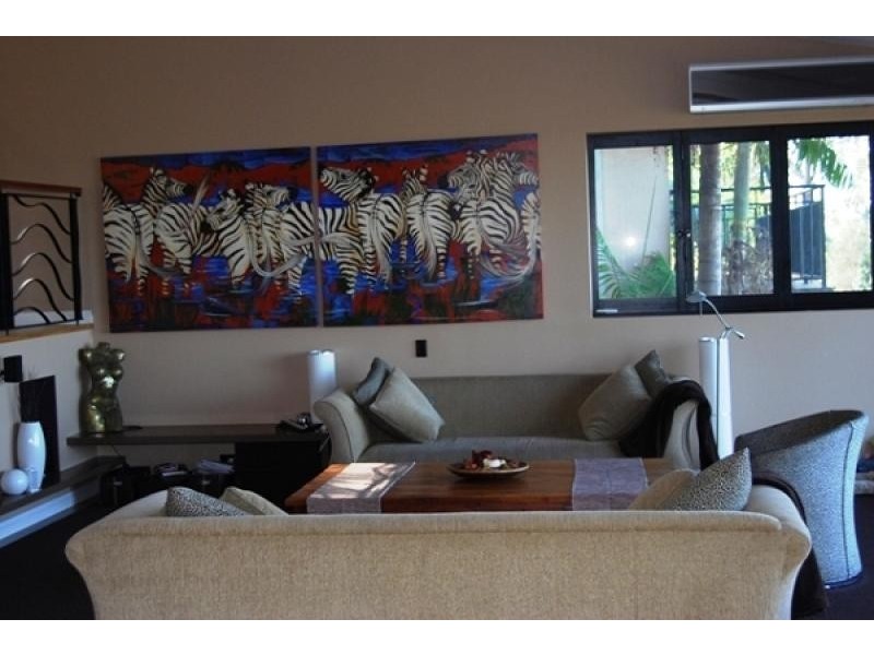 48 Glenrowan Drive, Tallai QLD 4213